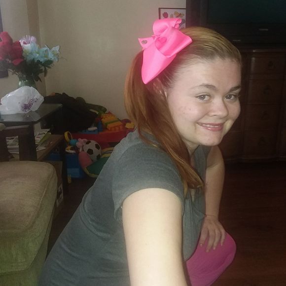 Meet your Posher, Rosemarie - Picture 1 of 1